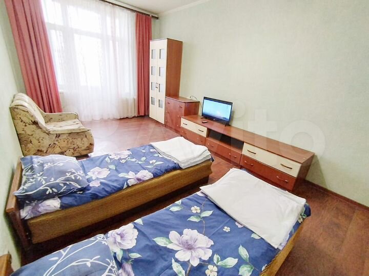 2-к. квартира, 72 м², 4/6 эт.