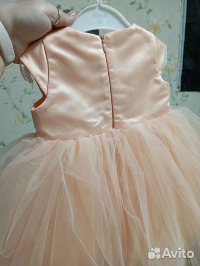 Платье праздничное