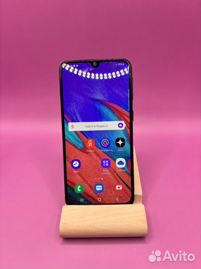 Samsung Galaxy A40, 4/64 ГБ