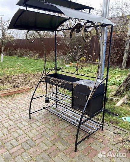 Мангал с печкой и крышей