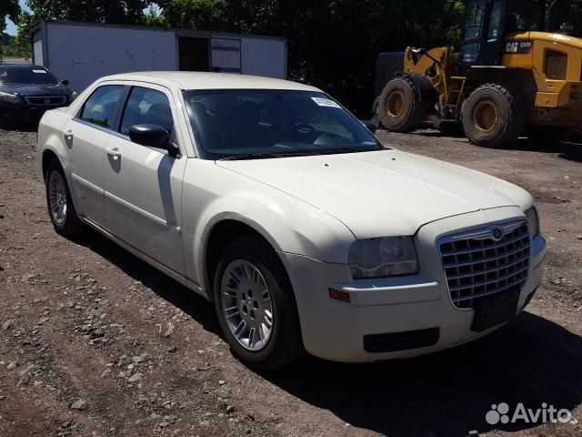 Разбор на запчасти Chrysler 300C 2004-2011