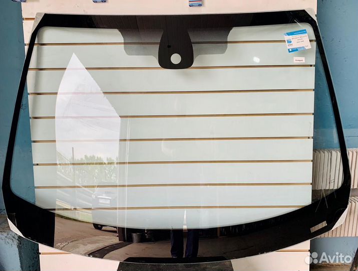 Стекло лобовое Рено Меган