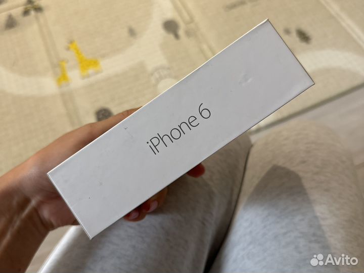 Коробка от iPhone 6