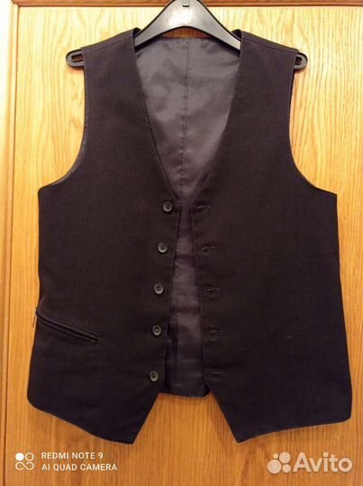 Школьный жилет черный рост 158 см