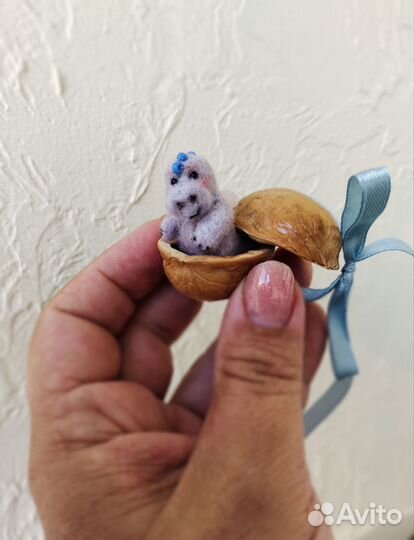 Дракончик - сюрприз в орехе, символ года 2024