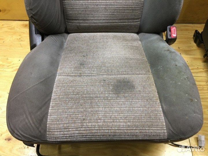 Сиденье переднее Toyota Corona ST190 4SFE 1992