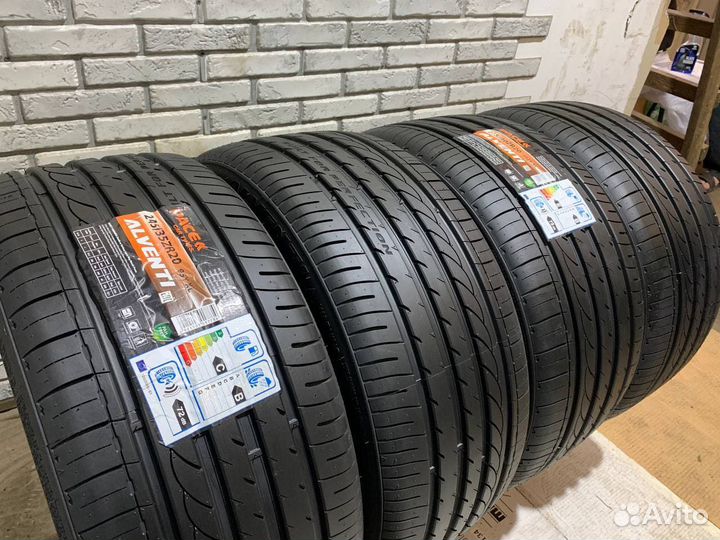 Zeta Alventi 245/35 R20 и 275/30 R20