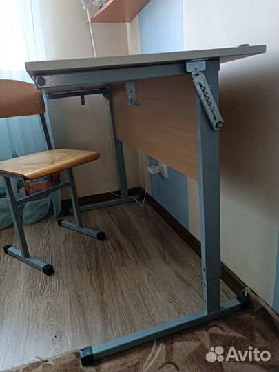 Растущая парта и стул бу