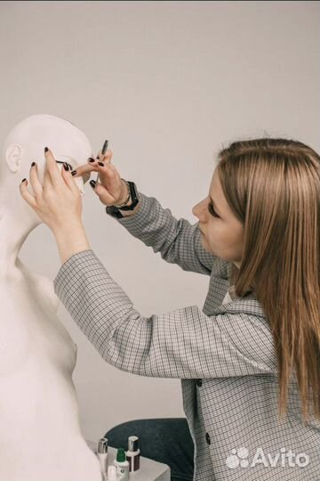 Обучение наращиванию ресниц