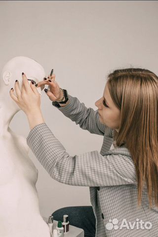 Обучение наращиванию ресниц