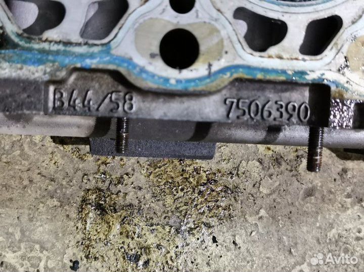 Головка блока цилиндров правая Bmw 7-Series E65