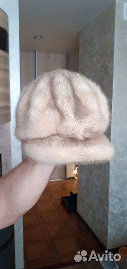 Кепка норковая женская