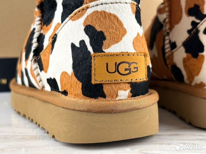 Угги UGG Classic Mini Cow Print Chestnut