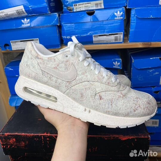 Оригинал 10 US Nike Air Max 1 Museum Masterpiece