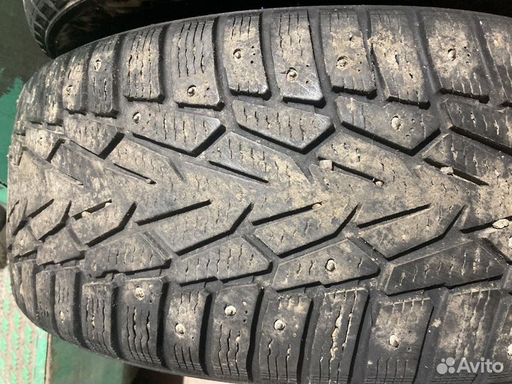 Nokian Tyres Nordman 7 215/60 R16