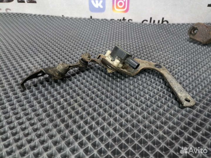 Датчик положения кузова Honda Civic 5d 2006-2011