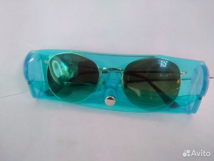 Солнцезащитные очки женские