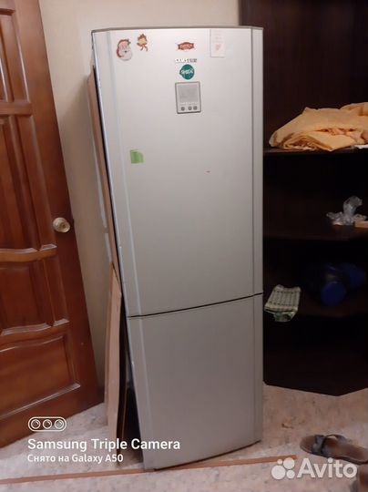 Ящики пластмассовые от холодильника Самсунг