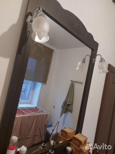 Раковина с тумбой и зеркалом бу