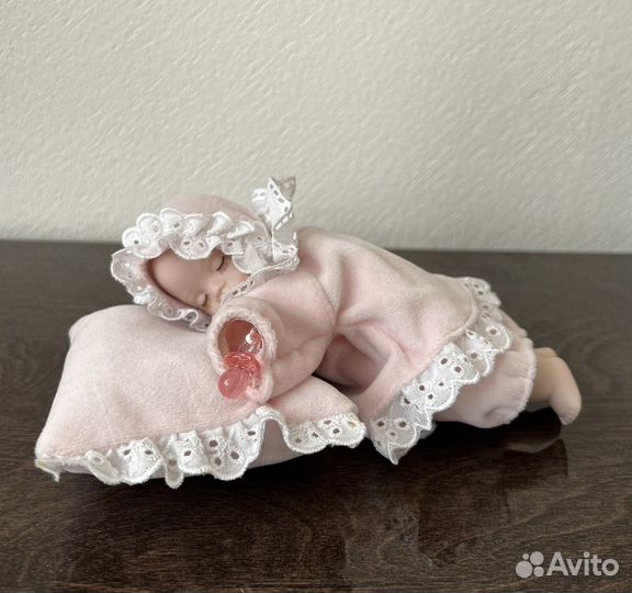 Музыкальная шкатулка спящий младенец