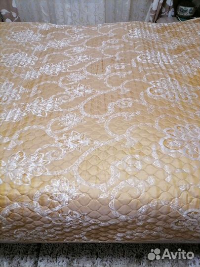 Покрывало на кровать 250х220