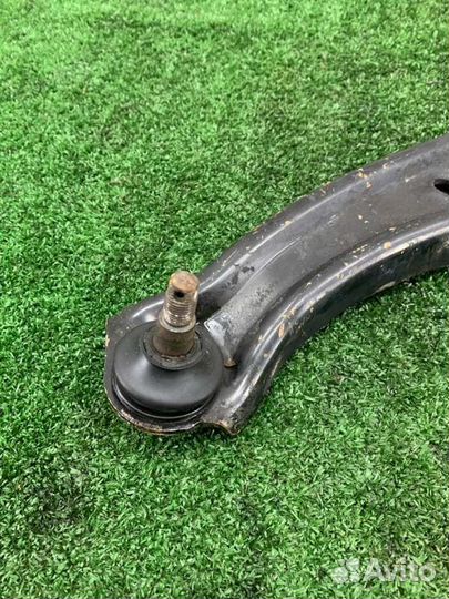 Рычаг нижний передний левый Honda Logo GA3 D13B