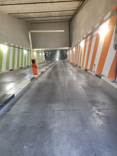 Машиноместо, 14 м²