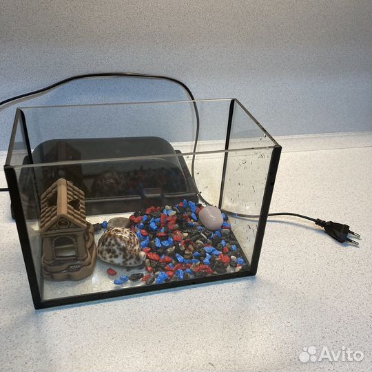 Аквариум/террариум 5 л с подсветкой и аксессуарами