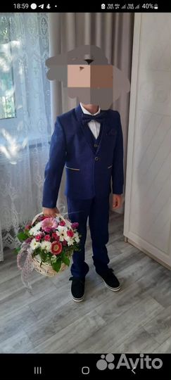 Костюм тройка