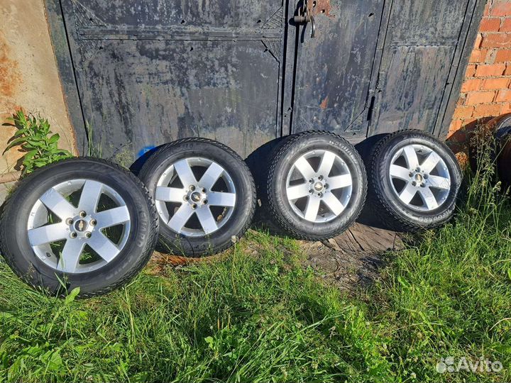 Yokohama Ice Guard Stud IG55 235/65 R17