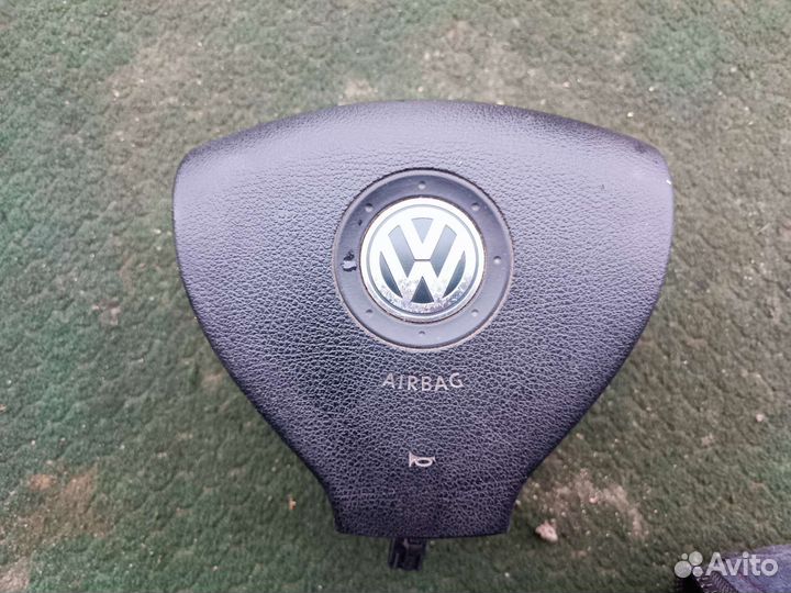 Подушка безопасности в руль Фольксваген пассат б6