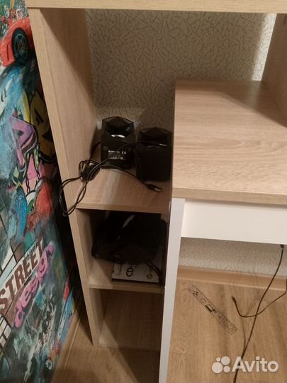 Стол письменный