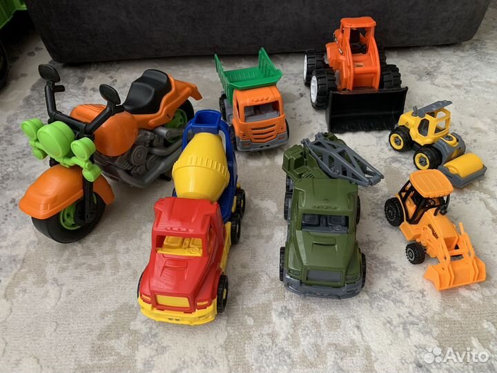 Машинки, мотоцикл, трактор (цена за всё) игрушки
