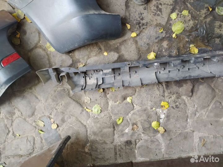 Бампер задний на мерседес бенц вито w639