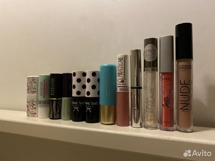 Помады,блески,бальзамы,скраб для губ пакетом