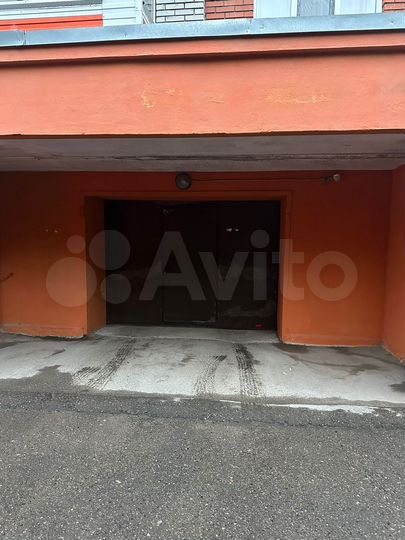 Машиноместо, 18 м²
