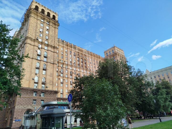 2-к. квартира, 68,5 м², 4/16 эт.