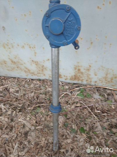 Насос для перекачки топлива и масла из бочек