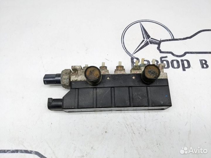 Блок клапанов пневмоподвески w220 S-class 113.9