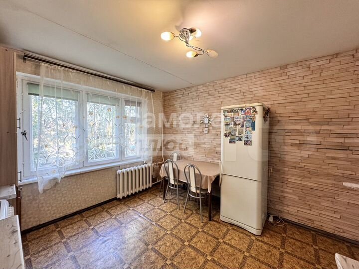 4-к. квартира, 110 м², 1/9 эт.