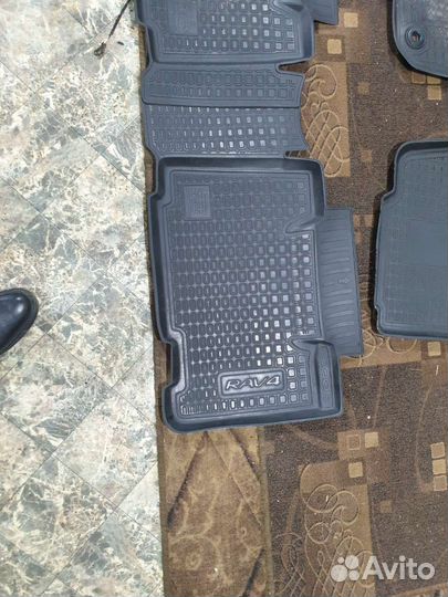 Автомобильные коврики резиновые toyota rav4 xa40