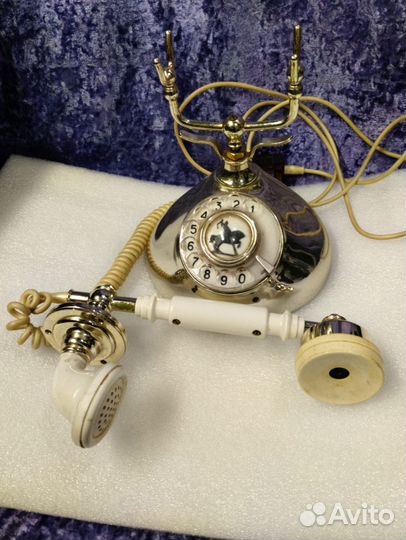 Телефонный аппарат Уфа 301