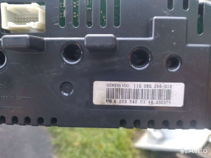 Панель приборов мерседес (Mercedes)