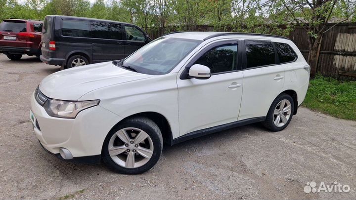 Mitsubishi Outlander 2.4 CVT, 2013, 145 500 км