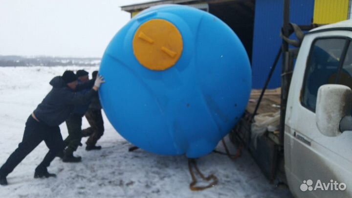 Баки 10000 литров пластиковые большие