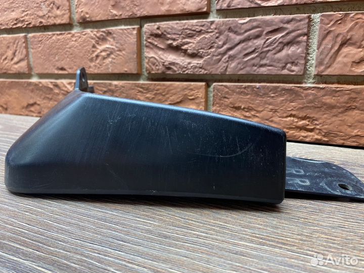 Брызговик задний правый Nissan X-Trail (T32) 2014+