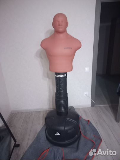 Манекен для отработки ударов, Герман