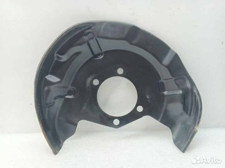 Пыльник тормозного диска задний правый Nissan