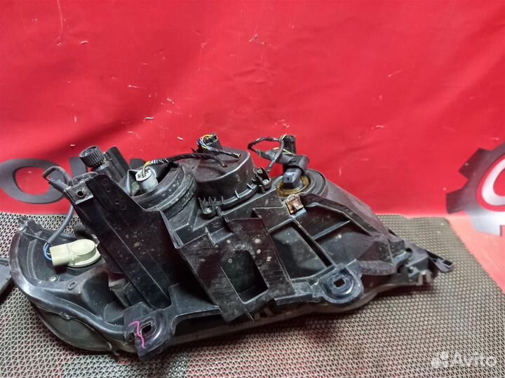 Фара левая BMW X5 E53