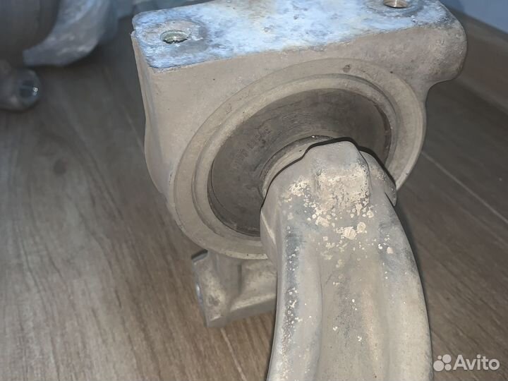 Нижние рычаги infiniti QX50